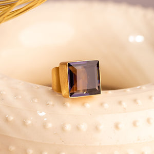 CUBE IOLITE RING